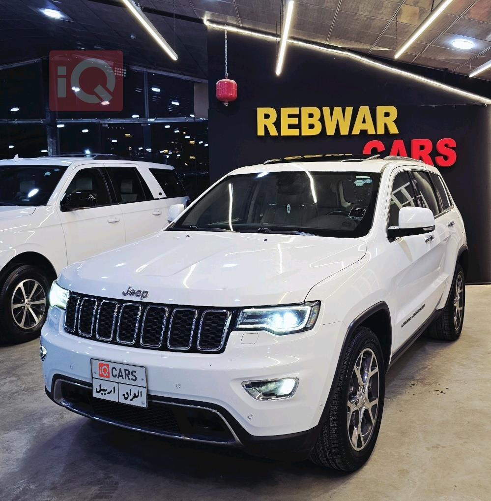 https://cdn.iqcars.io78b236f7-9a63-4a6d-b6cf-e4b3ee324f00_2.jpg